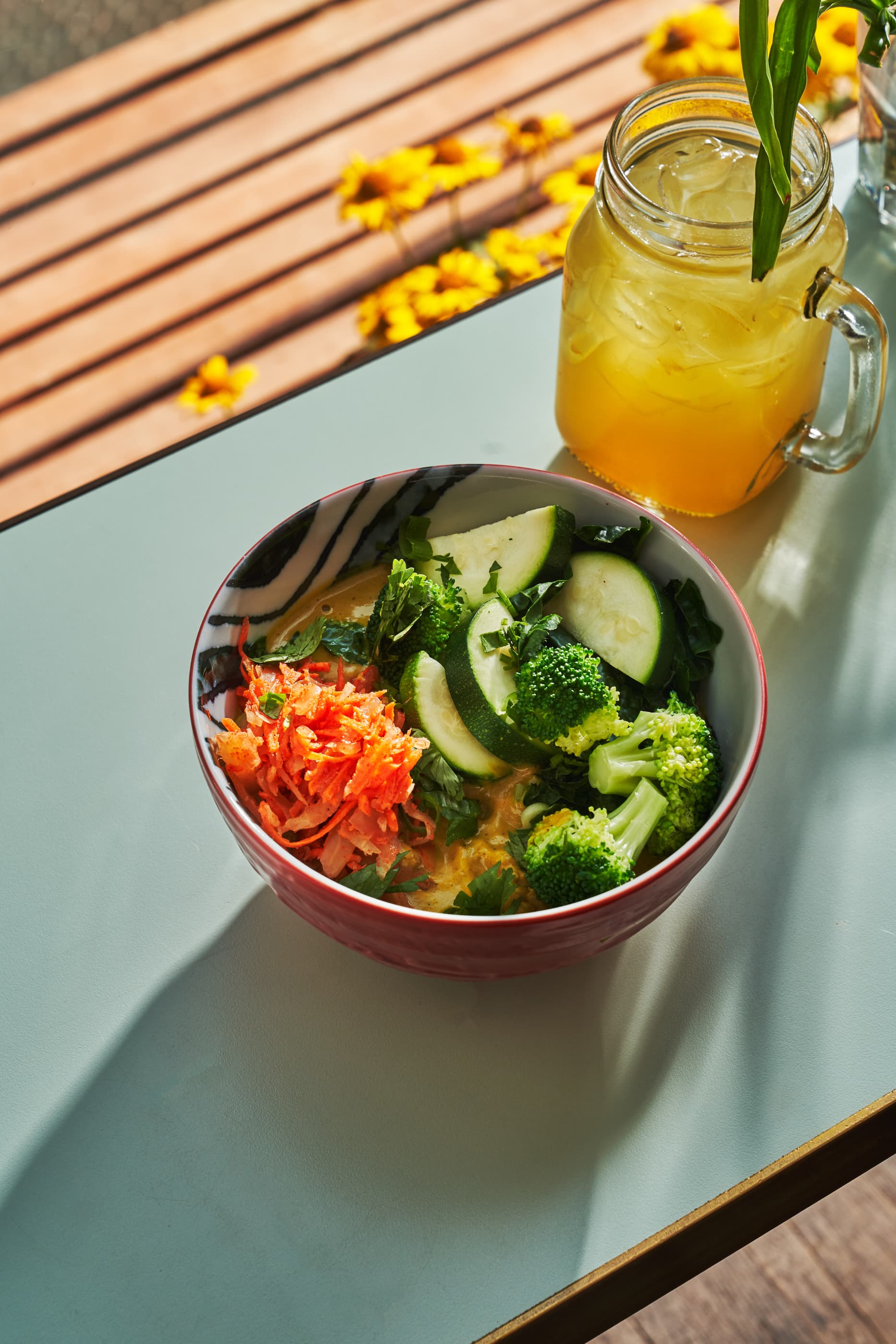 Le Botaniste bowl with broccoli and fresh juice