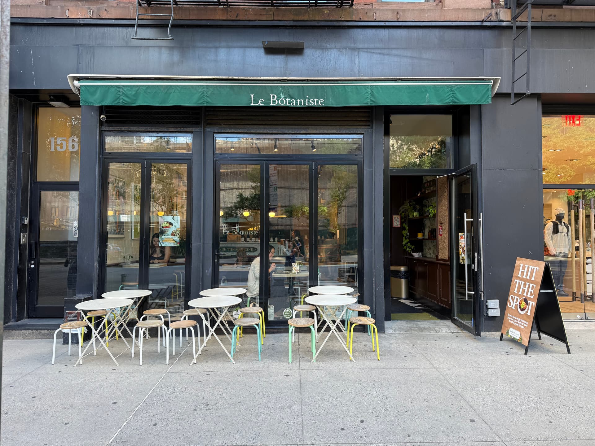 Le Botaniste UWS exterior