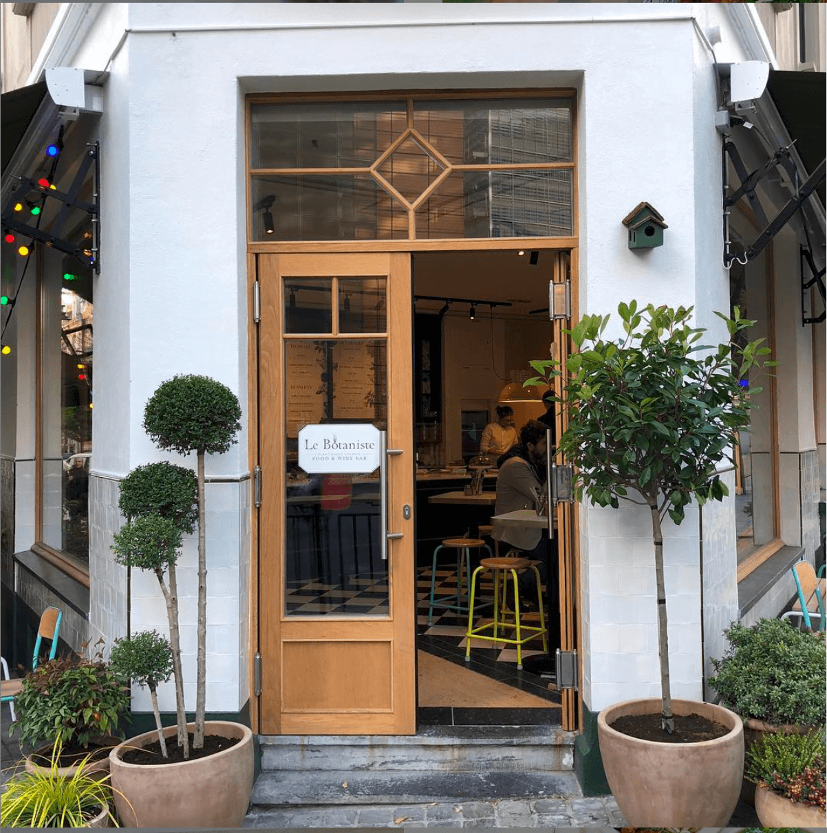 Le Botaniste Schuman exterior